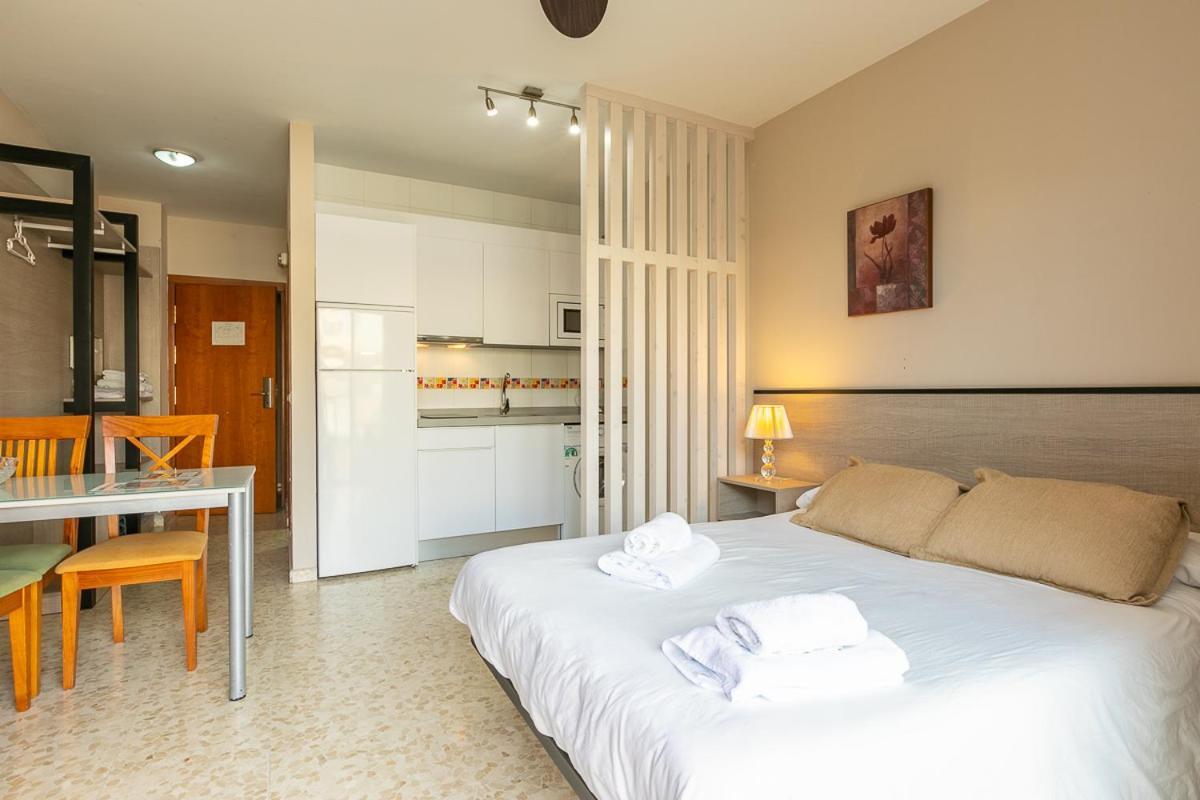 Apartamentos Guerrero ตอร์เรเดลมาร์ ภายนอก รูปภาพ
