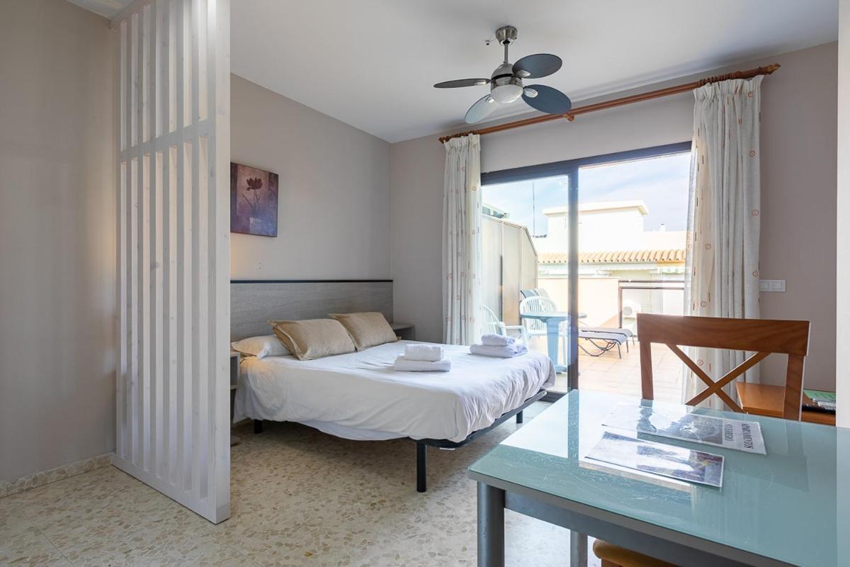 Apartamentos Guerrero ตอร์เรเดลมาร์ ภายนอก รูปภาพ